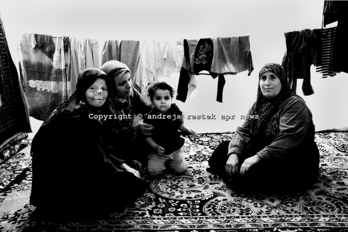 ph @ Andreja Restek / Apr news