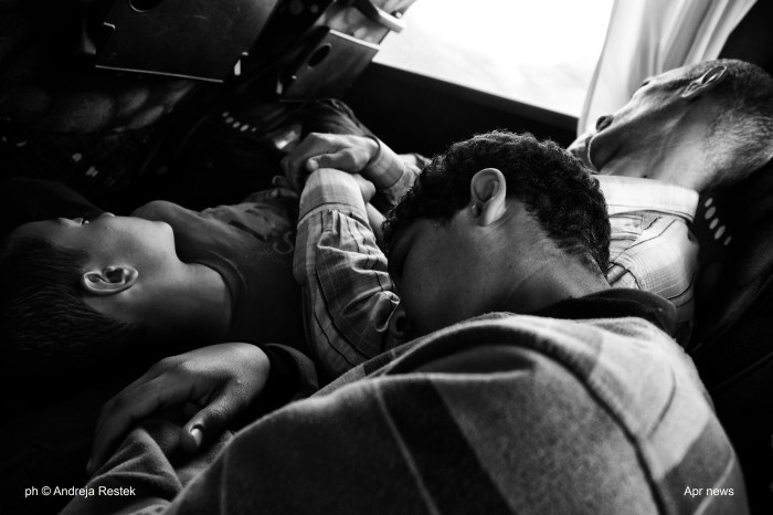 refugees, Viaggio, Serbia, Ungheria, Ph © Andreja Restek