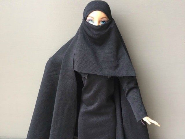 Hijab-Barbie-etsy-640x480