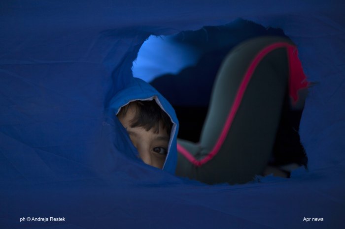 refugee, Viaggio, Serbia, Ungheria, Ph © Andreja Restek