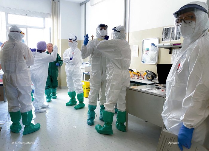 Andreja Restek / Apr news / photojournalit; coronavirus; Torino; Italia;Saluzzo